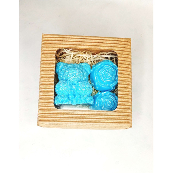 Malá kazeta medvídek s mašli, růže malá, modrá