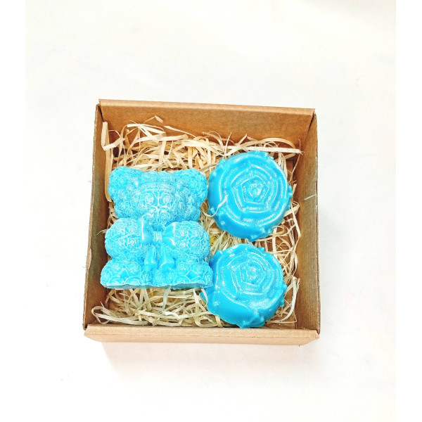 Malá kazeta medvídek s mašli, růže malá, modrá