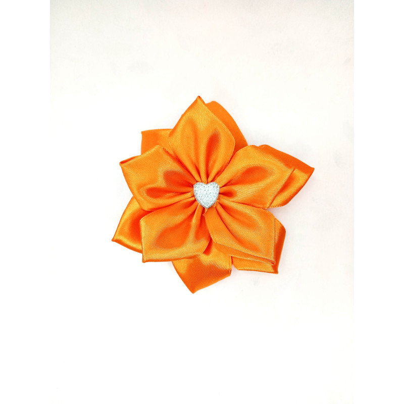 Mašle do vlasů oranžová kytka se srdíčkem