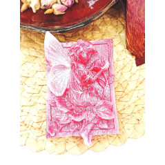 Mýdlová víla na květu - červenobílá s glitry