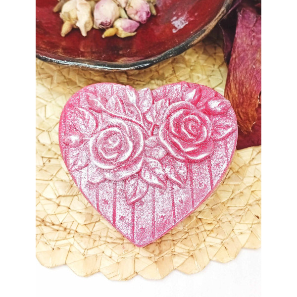 Mýdlové srdce velké růže červené s glitry