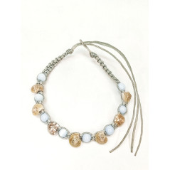 Pletený náramek s mušlí šedý