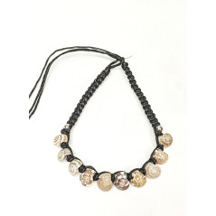 Pletený náramek s mušlí černý